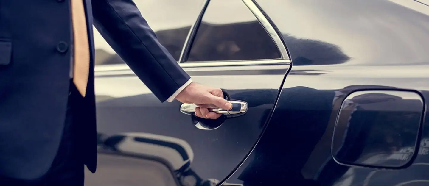Discover Three Positive Outcomes which are Caused by Hiring Airport Transfer Melbourne