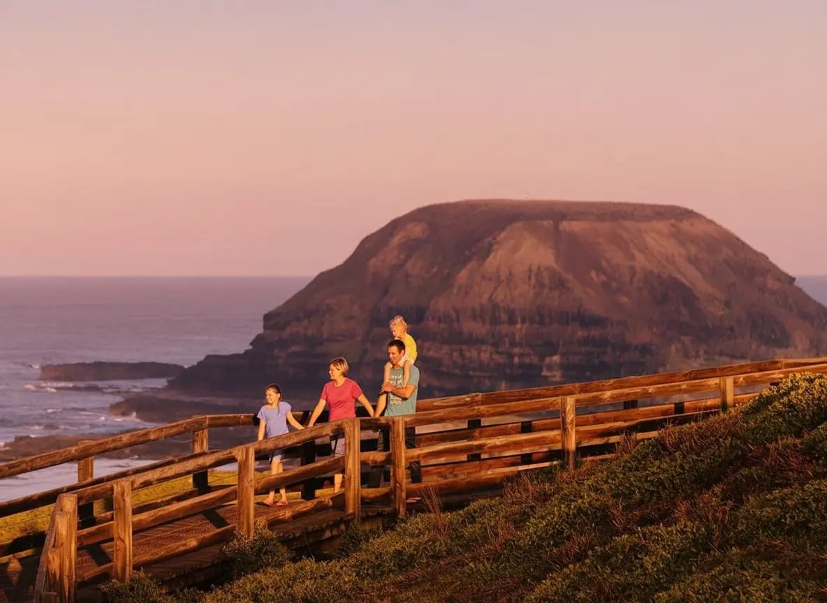 Phillip Island Penguin Parade Day Tour from Melbourne – Private Chauffeur Packages