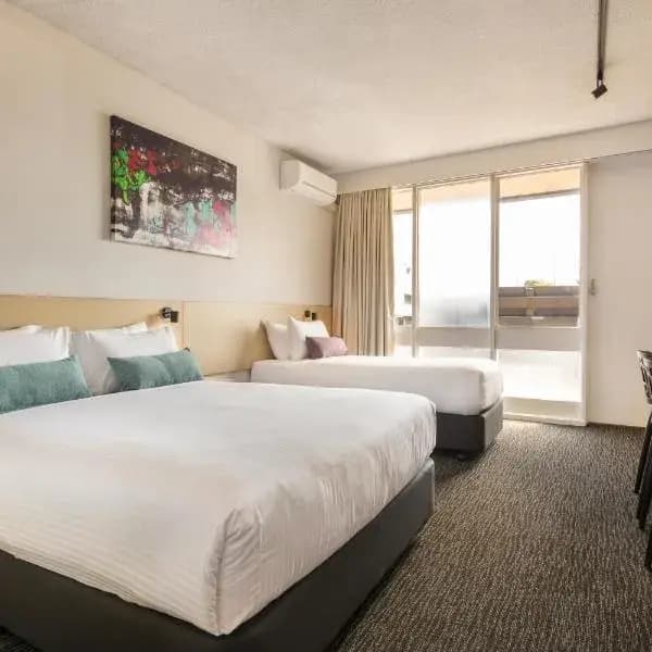 Dingley Village to Melbourne Airport (MEL) | Elevated Airport Transfer Experience