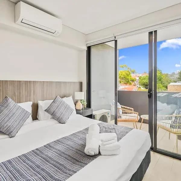 Clovelly to Sydney Airport (SYD) | Elevated Airport Transfer Experience