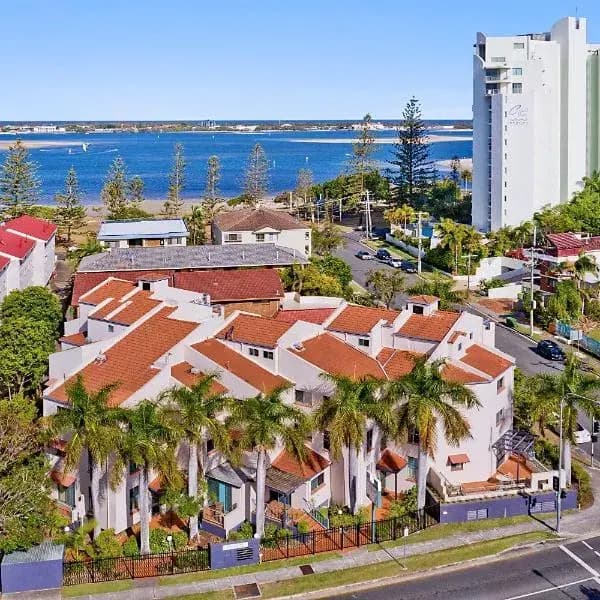 Chirn Park to Brisbane Airport (BNE) | Elevated Airport Transfer Experience