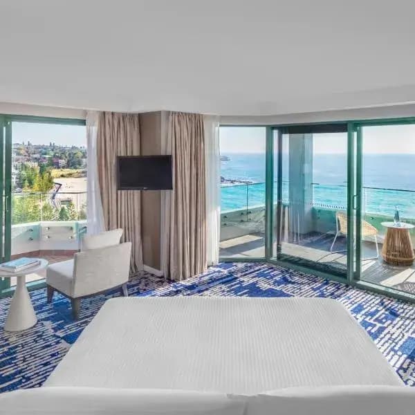 Little Bay to Sydney Airport (SYD) | Elevated Airport Transfer Experience