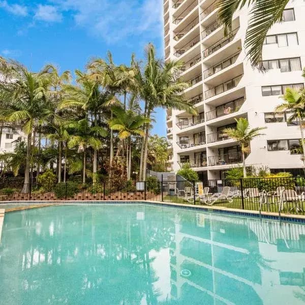 Burleigh Waters to Brisbane Airport (BNE) | Elevated Airport Transfer Experience