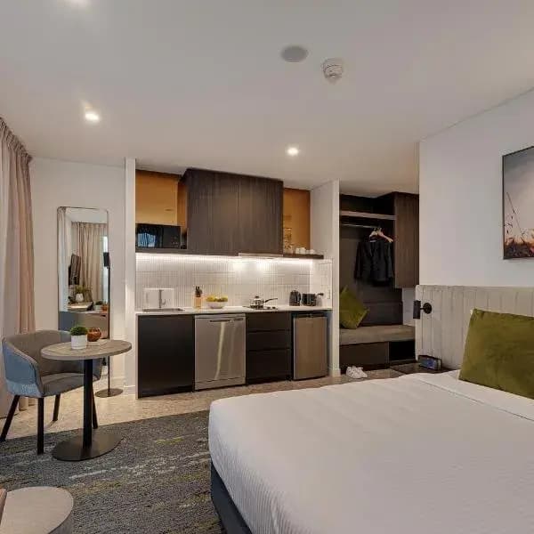 Cambridge Park to Sydney Airport (SYD) | Elevated Airport Transfer Experience