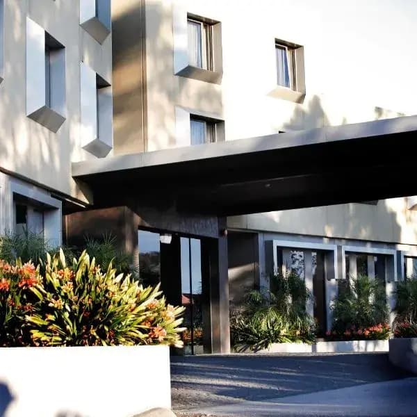 Bayswater to Melbourne Airport (MEL) | Elevated Airport Transfer Experience
