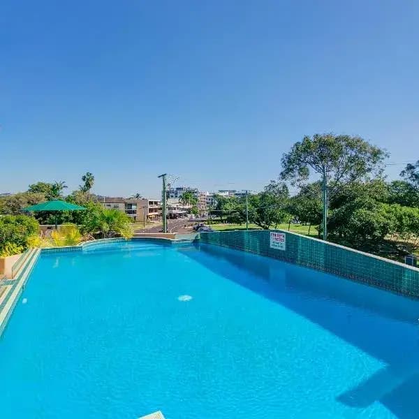 Cotton Tree to Brisbane Airport (BNE) | Elevated Airport Transfer Experience