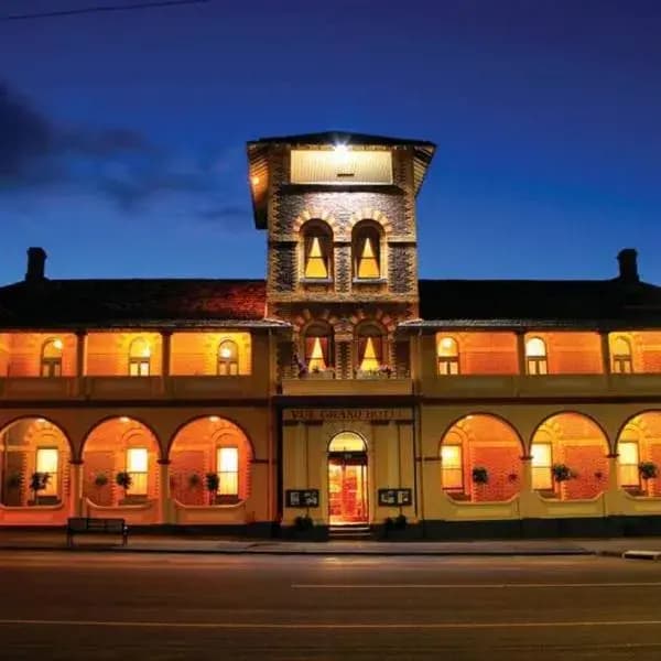 Queenscliff to Melbourne Airport (MEL) | Elevated Airport Transfer Experience