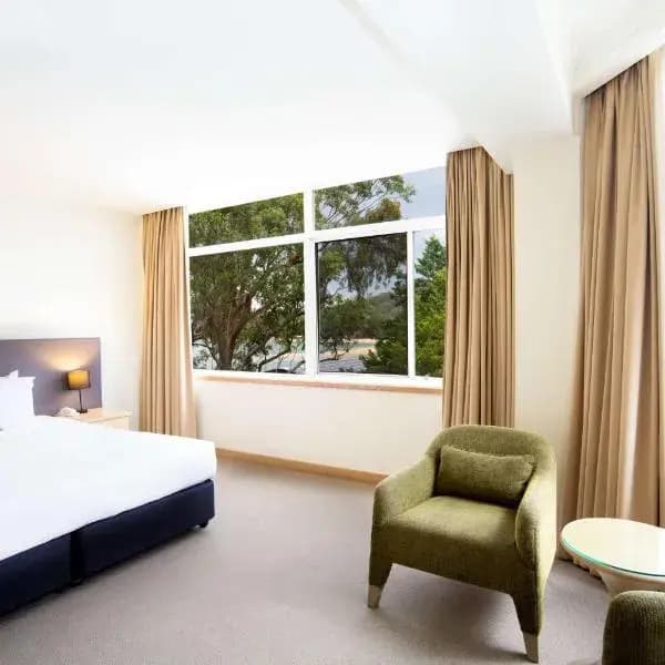 North Narrabeen to Sydney Airport (SYD) | Elevated Airport Transfer Experience