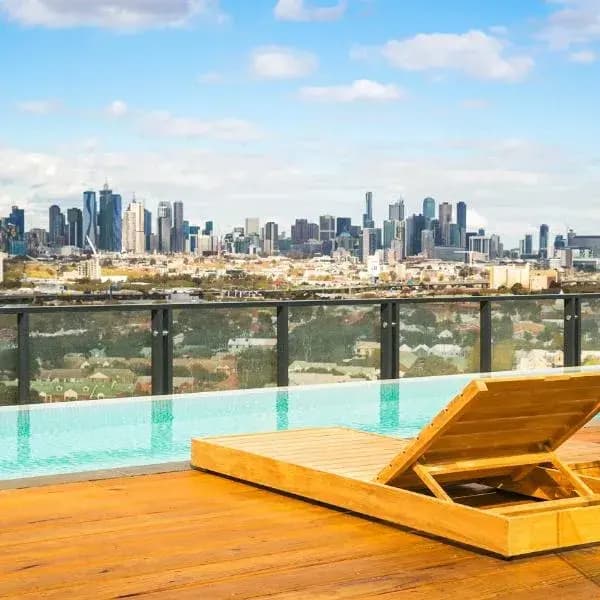 Kensington to Melbourne Airport (MEL) | Elevated Airport Transfer Experience
