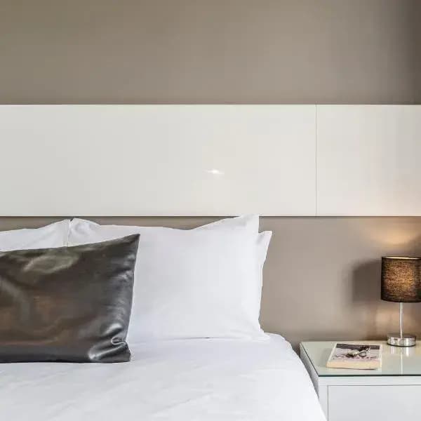 Oakleigh East to Melbourne Airport (MEL) | Elevated Airport Transfer Experience