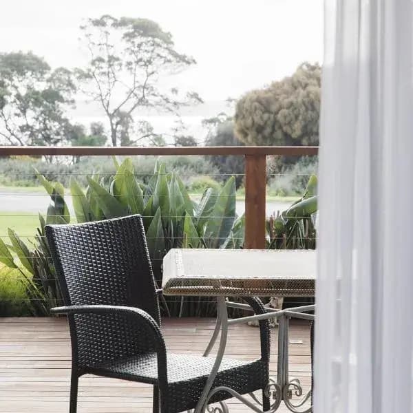 San Remo to Melbourne Airport (MEL) | Elevated Airport Transfer Experience