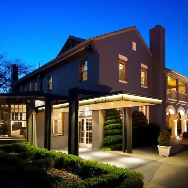 Hepburn Springs to Melbourne Airport (MEL) | Elevated Airport Transfer Experience
