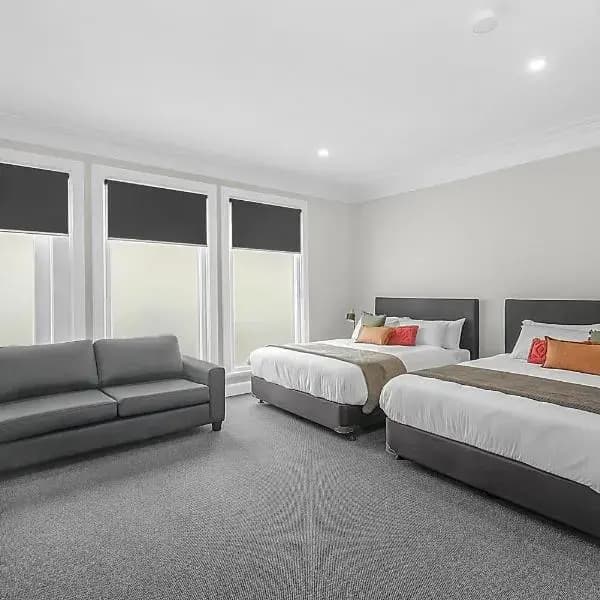 Homebush South to Sydney Airport (SYD) | Elevated Airport Transfer Experience