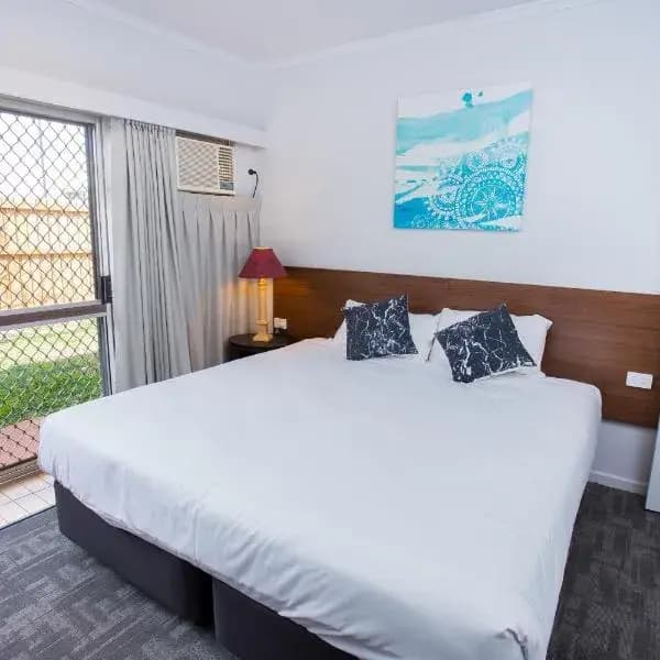 Newtown to Brisbane Airport (BNE) | Elevated Airport Transfer Experience