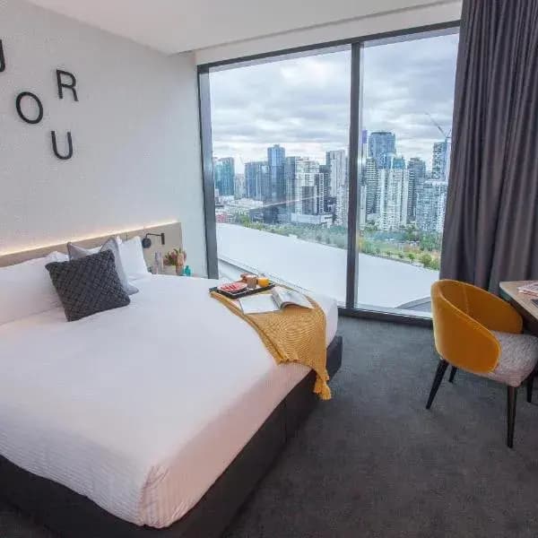 South Wharf to Melbourne Airport (MEL) | Elevated Airport Transfer Experience
