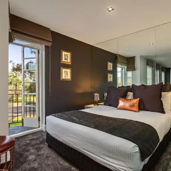 Great Southern to Melbourne Airport (MEL) | Elevated Airport Transfer Experience