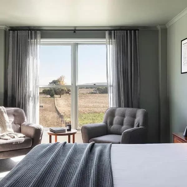 Lancefield to Melbourne Airport (MEL) | Elevated Airport Transfer Experience