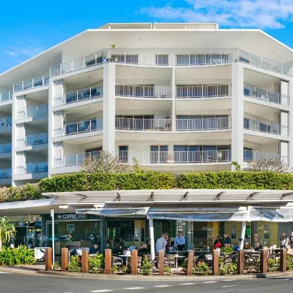 Cotton Tree to Brisbane Airport (BNE) | Elevated Airport Transfer Experience