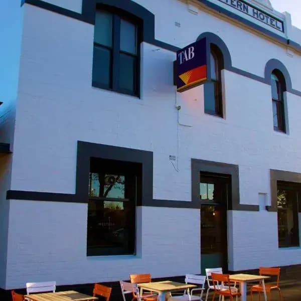 Learmonth to Melbourne Airport (MEL) | Elevated Airport Transfer Experience