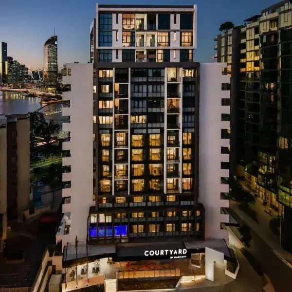 Mater Hill to Brisbane Airport (BNE) | Elevated Airport Transfer Experience