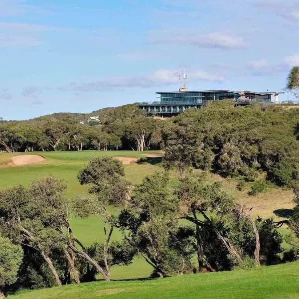 Sorrento to Melbourne Airport (MEL) | Elevated Airport Transfer Experience