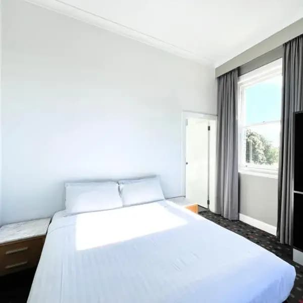 Mayfield to Sydney Airport (SYD) | Elevated Airport Transfer Experience