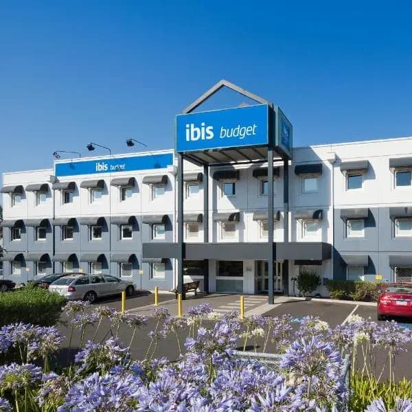 Belvedere Park to Melbourne Airport (MEL) | Elevated Airport Transfer Experience