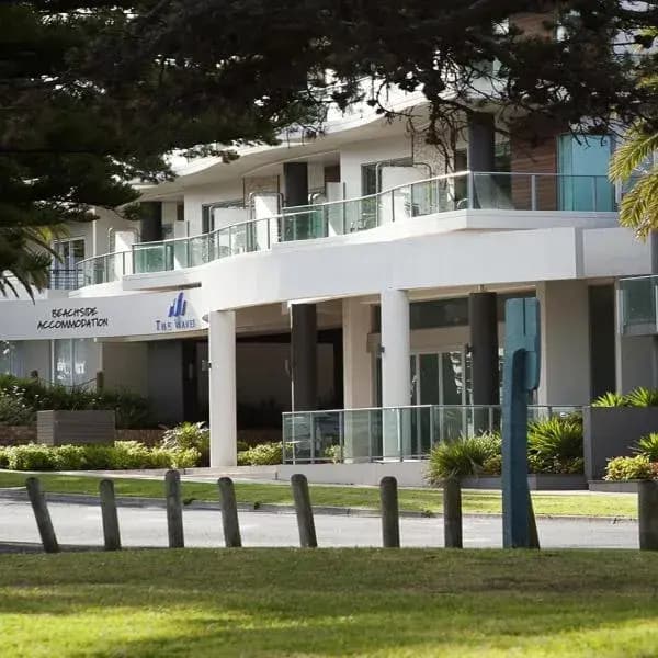 Smiths Beach to Melbourne Airport (MEL) | Elevated Airport Transfer Experience