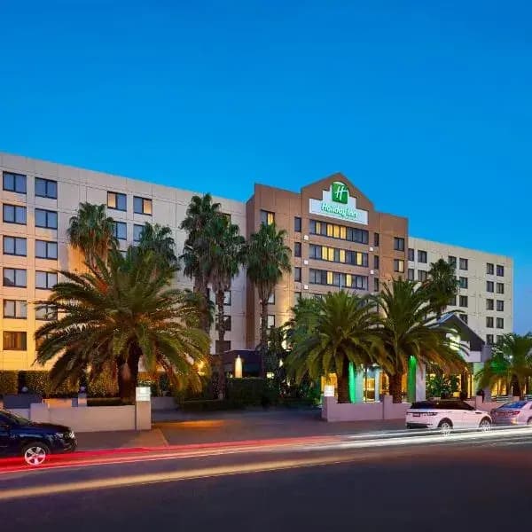 Parramatta Westfield to Sydney Airport (SYD) | Elevated Airport Transfer Experience