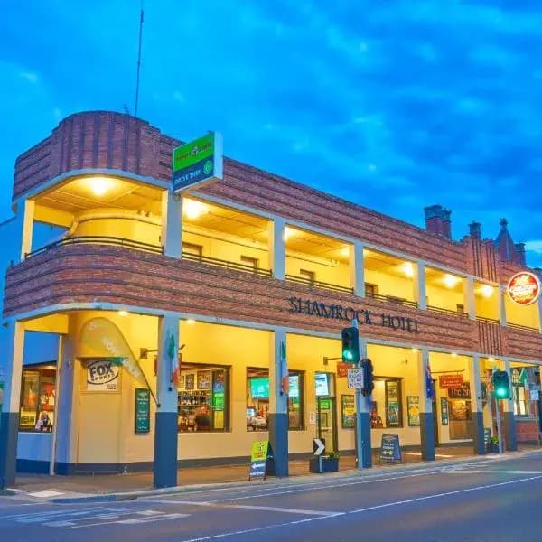Fern Hill to Melbourne Airport (MEL) | Elevated Airport Transfer Experience