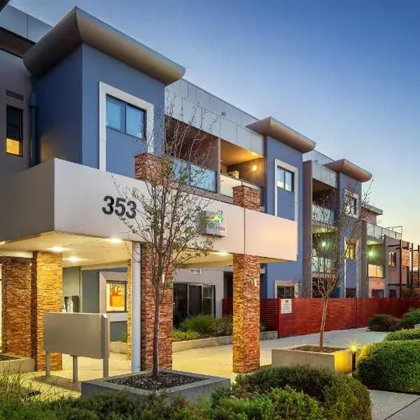 Scoresby to Melbourne Airport (MEL) | Elevated Airport Transfer Experience