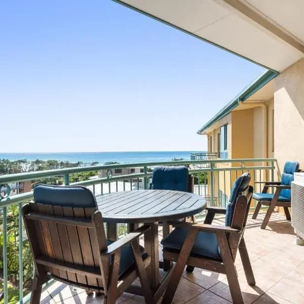 Cotton Tree to Brisbane Airport (BNE) | Elevated Airport Transfer Experience