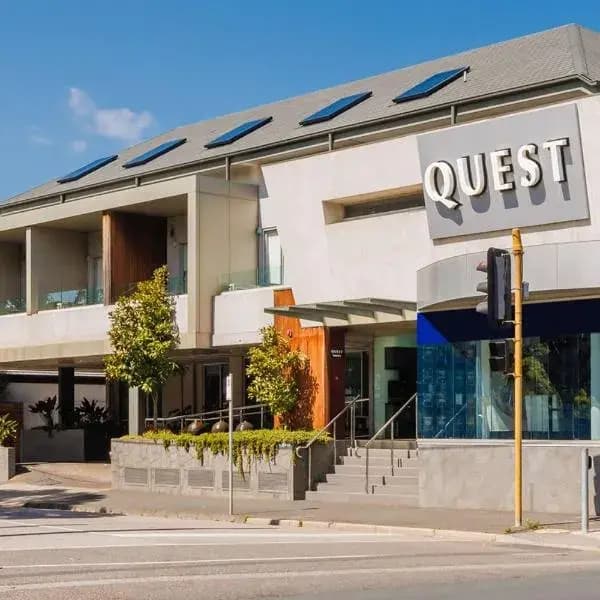 Brighton North to Melbourne Airport (MEL) | Elevated Airport Transfer Experience