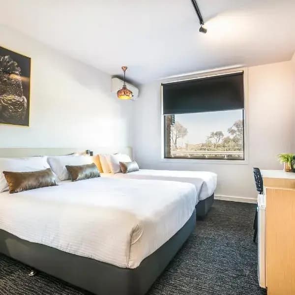 Mornington to Melbourne Airport (MEL) | Elevated Airport Transfer Experience