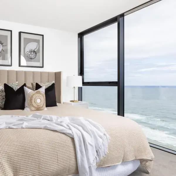 Burleigh Waters to Brisbane Airport (BNE) | Elevated Airport Transfer Experience