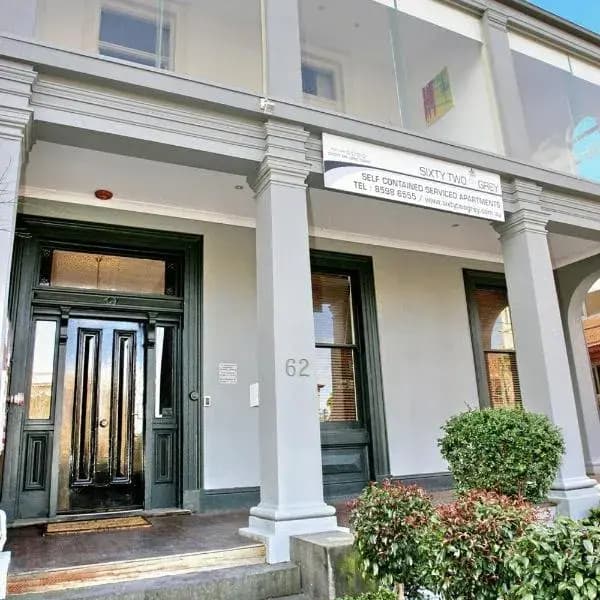 Elwood to Melbourne Airport (MEL) | Elevated Airport Transfer Experience