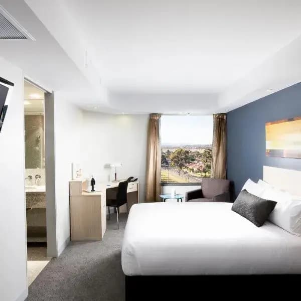Glenroy to Melbourne Airport (MEL) | Elevated Airport Transfer Experience