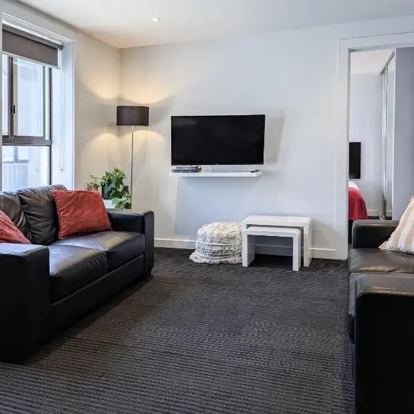 Parkville to Melbourne Airport (MEL) | Elevated Airport Transfer Experience