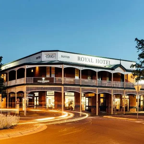 Werona to Melbourne Airport (MEL) | Elevated Airport Transfer Experience