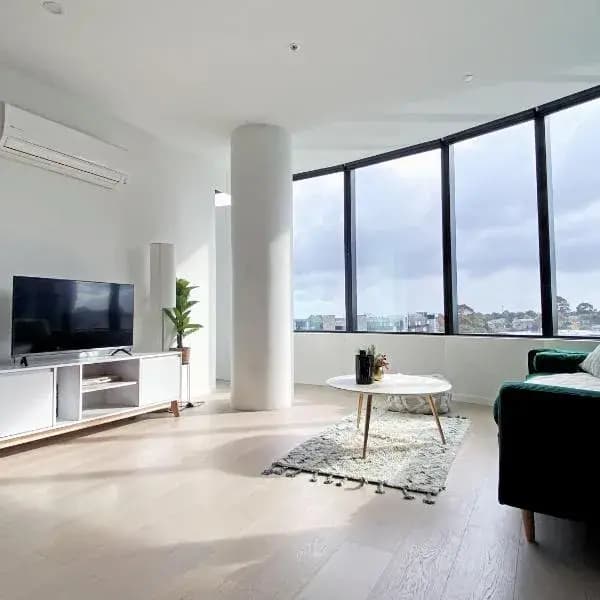 Vermont South to Melbourne Airport (MEL) | Elevated Airport Transfer Experience