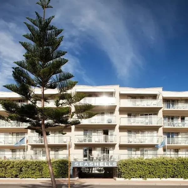 City Beach to Perth Airport (PER) | Elevated Airport Transfer Experience