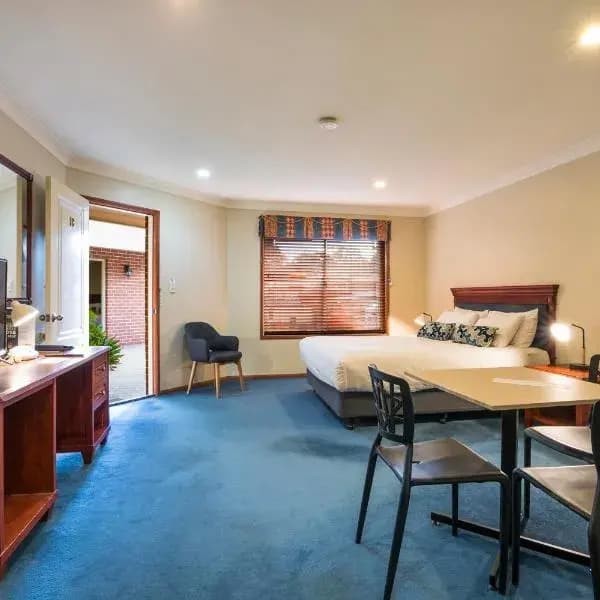 Rockmount to Brisbane Airport (BNE) | Elevated Airport Transfer Experience
