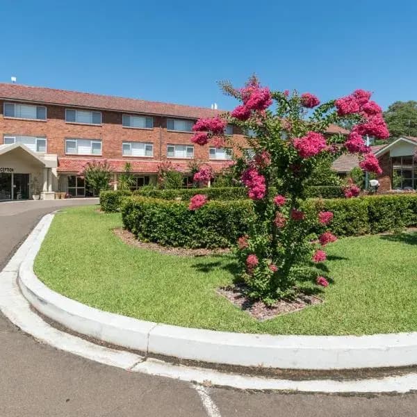 Glenhaven to Sydney Airport (SYD) | Elevated Airport Transfer Experience