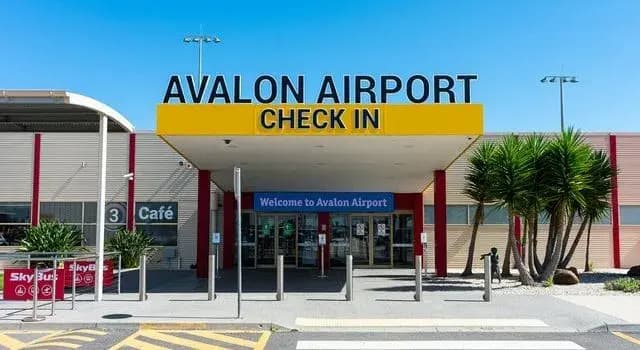 Avalon Airport Transfers With Luxury Chauffeur MNMRiDEZ Chauffeur