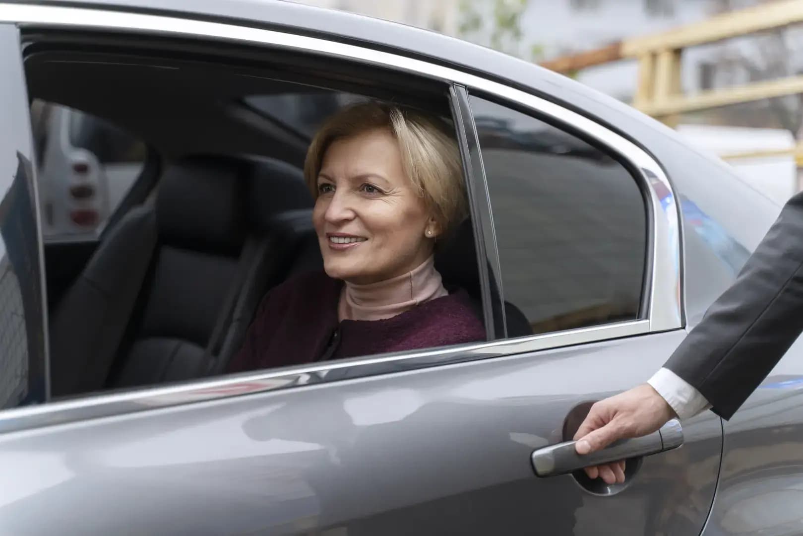 How chauffeur service Melbourne elevates your September 2023 Melbourne experience
