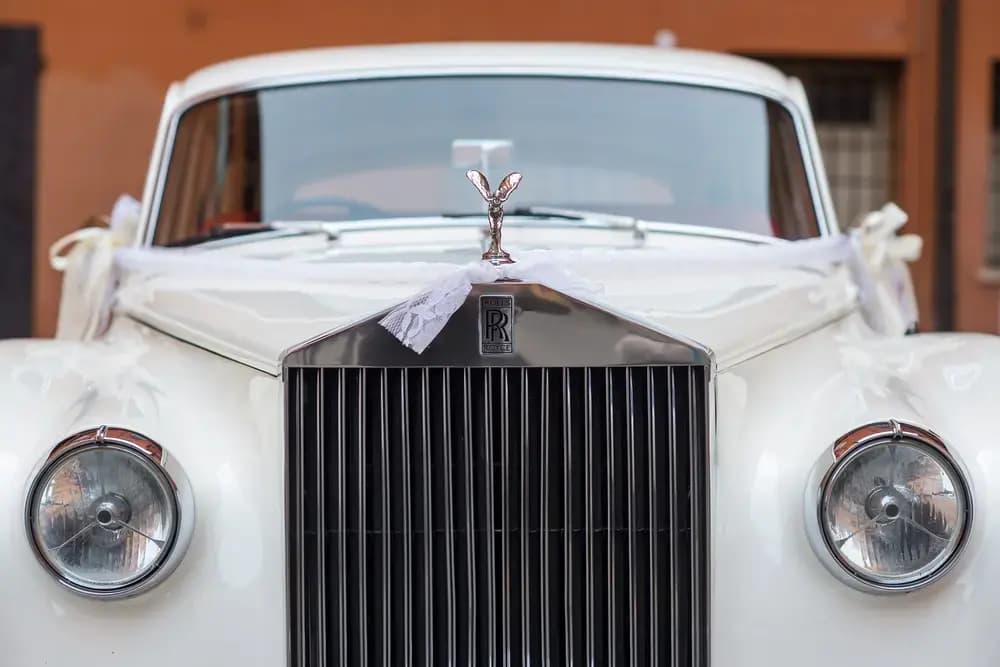 Wedding Car Hire in Richmond: Elevate Your Special Day with Elegance and Style