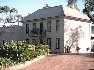 Eschol Park to Sydney Airport (SYD) | Reliable Airport Transfer