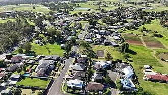 Luddenham to Sydney Airport (SYD) | Reliable Airport Transfer