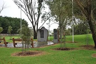 Bushfield to Melbourne Airport (MEL) | Reliable Airport Transfer