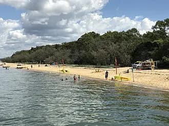 Coochiemudlo Island to Brisbane Airport | Reliable Airport Transfer